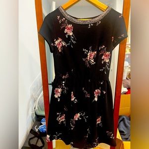 Stretchy floral dress